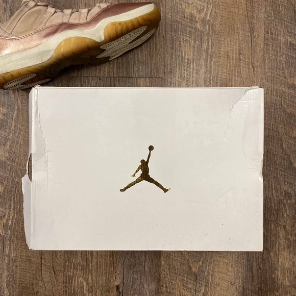 Air Jordan 11 XI Retro Low Rose Gold - Picture 8 of 12